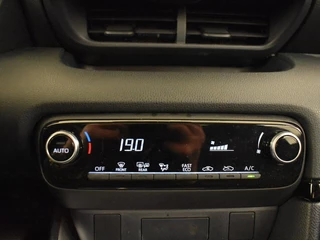 Toyota Yaris Toyota Yaris 1.5 Hybrid 115 Active | Facelitft | LM Velgen | Carplay - afbeelding nr 23