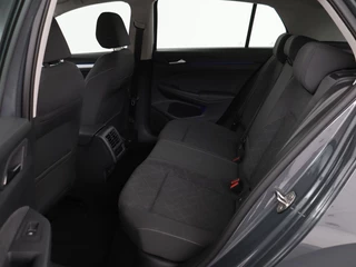 Volkswagen Golf Volkswagen Golf 1.0 TSI Life | Carplay | Sfeerverlichting |  Navigatie | Adaptive cruise | Full LED | Parkeerhulp | DAB | Climate control | Bluetooth - afbeelding nr 6