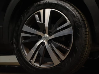 Peugeot 3008 Peugeot 3008 1.2 PureTech Allure Sport (PANORAMADAK,APPLE CARPLAY,NAVI,LED,CAMERA,360 VIEW,PDC,CRUISE,LANE,CLIMATE,NETTE STAAT) - afbeelding nr 29