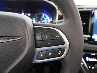 Chrysler Pacifica Chrysler Pacifica 3.6 V6 Hybrid 7 PERSOONS | ZEER LUXE UITGERUST | PANO | 360 CAMERA | LEDER+ STOELVENTILATIE+STOELVERWARMING - afbeelding nr 41