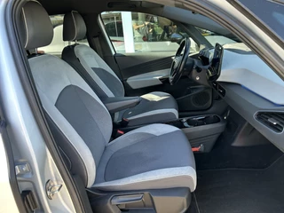 Volkswagen ID.3 50% deal 8.475,- ACTIE Stoelverwarming / Carplay / Camera / Cruise / LMV - afbeelding nr 31