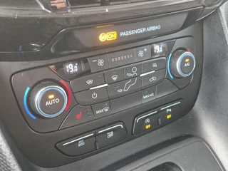 Ford Transit Connect Ford Transit Connect 1.5 EcoBlue L2 Limited | Zeer veel opties! oa aut.airco | Adapt cruise | Camera | Blindspot | Trekhaak| BeschermingLaadruimte - afbeelding nr 12