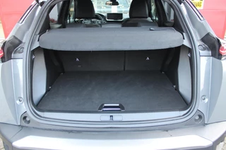 Peugeot 2008 Peugeot 2008 1.2 100PK ALLURE | DRAADLOZE APPLE CARPLAY/ANDROID AUTO | ACHTERUITRIJ CAMERA | PARKEERSENSOREN VOOR EN ACHTER | NAVIGATIE | CLIMATE CONTROL | LICHTMETALEN VELGEN 17