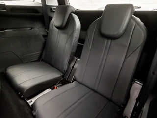 Peugeot 5008 (APPLE CARPLAY, GROOT NAVI, TREKHAAK, LEDEREN SPORTSTOELEN, 360 CAMERA, ADAPTIVE CRUISE, GETINT GLAS, PARKEERSENSOREN, NIEUWE APK, NIEUWSTAAT) - afbeelding nr 16