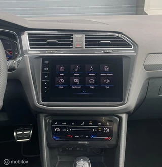 Volkswagen Tiguan Volkswagen Tiguan 1.5 TSI DSG 3xR-Line 150PK/PANO - afbeelding nr 49