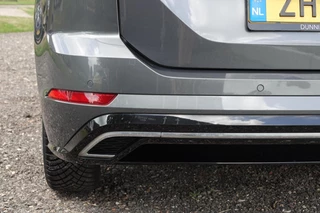 Volkswagen Touran Volkswagen Touran 1.5 TSI R-line 7pers. CAMERA STOELVERW. - afbeelding nr 20