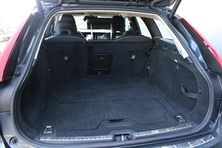Volvo V90 Volvo V90 2.0 T4 Inscription 210pk | Lederen dashboard | Trekhaak - afbeelding nr 20