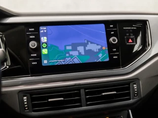 Volkswagen Polo Volkswagen Polo 1.0 TSI R-Line Sport (SCHUIFDAK, VIRTUAL COCKPIT, APPLE CARPLAY, GROOT NAVI, CLIMATE, SPORTSTOELEN, LED KOPLAMPEN, PARKEERSENSOREN, GETINT GLAS, NIEUWE APK, NIEUWSTAAT) - afbeelding nr 27