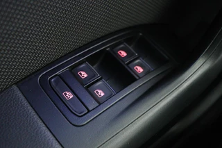 SEAT Ateca SEAT Ateca 1.4 TSI Xcellence | Panoramadak | Camera | Carplay | Trekhaak | Alcantara | Navigatie | Full LED | Sportstoelen | Verwarmde voorruit | PDC | Cruise control - afbeelding nr 25