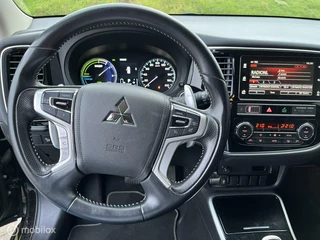 Mitsubishi Outlander Mitsubishi Outlander 2.4 PHEV Pure 18