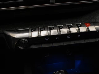 Peugeot 3008 Peugeot 3008 1.2 PureTech Allure Sport (PANORAMADAK,APPLE CARPLAY,NAVI,LED,CAMERA,360 VIEW,PDC,CRUISE,LANE,CLIMATE,NETTE STAAT) - afbeelding nr 22