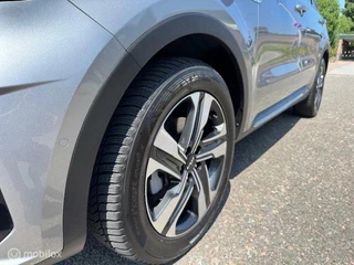 Kia Sorento Kia Sorento 1.6T 267pk PHEV 4WD Automaat ExlusiveLine 7pers.Panorama dak  , Trekhaak afneembaar , 55 km volledig elektrisch rijden , hierna hybride aandrijving  ,  Stoel & Stuur Verwarming, Autonoom parkeren , 3600o camera , Keyless - afbeelding nr 13