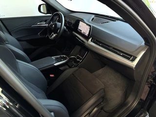 BMW X1 BMW X1 XDRIVE 25E M-SPORT LED ELEK.KLEP NAVI STOELVERW M-SHADOW LINE CARPLAY/ANDROID ZWARTE.HEMEL PHEV PLUG IN HYBRID AWD 4X4 4WD - afbeelding nr 35