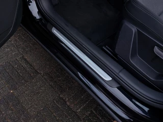 Audi Q2 30 TFSI 116pk Sport | Origineel NL + 1ste Eigenaar | Navi | Clima | Cruise | Panorama Schuifdak | Pdc | Licht+Regensensor | Sportstoelen | Privacy Glass | 17''lm - afbeelding nr 25