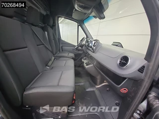 Mercedes-Benz Sprinter Mercedes Sprinter 319 CDI Automaat L2H2 model 2025 Camera MBUX LED Airco Cruise 11m3 Airco Cruise control - afbeelding nr 11