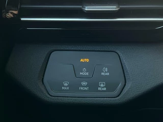 Volkswagen ID.4 Volkswagen ID.4 Pro 77 kWh | Voorklimatisering | Stoelverwarming | Stuurwielverwarming | Camera voor/achter | LED | Adaptive Cruise Control | Apple Carplay/Android Auto | Rijstrooksensor | Trekhaak | - afbeelding nr 16