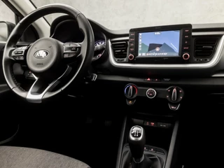 Kia Stonic (APPLE CARPLAY, NAVIGATIE, CAMERA, PARKEERSENSOREN, SPORTSTOELEN, CRUISE, GETINT GLAS, NIEUWE APK, NIEUWSTAAT) - afbeelding nr 7