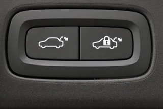 Volvo V90 Volvo V90 2.0 T6 Recharge AWD Inscription | Trekhaak | Leder | Stoel & stuurverwarming | Adaptive cruise | Kinderzitjes | Camera | PHEV - afbeelding nr 32