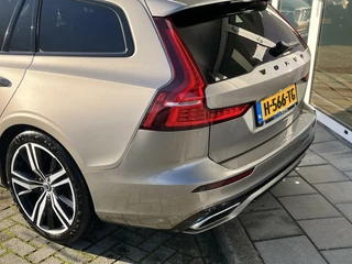 Volvo V60 Volvo V60 2.0 T4 R-Design 19''+STANDKACHEL+TREKH+H&K+CARPLAY - afbeelding nr 8