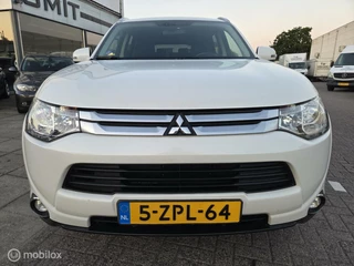 Mitsubishi Outlander Mitsubishi Outlander 2.0 Business Edition Aut/7Pers/NLAuto - afbeelding nr 2