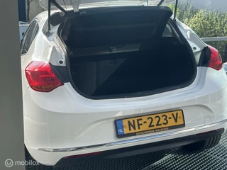 Opel Astra Opel Astra 1.6 Business+ - afbeelding nr 10