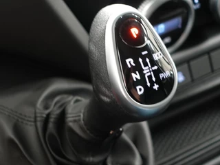 Iveco Daily Iveco Daily 3.0 180pk Automaat Bakwagen Laadklep 440x211x235 Airco Cruise control LED Navi Camera - afbeelding nr 30