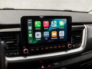 Kia Stonic (APPLE CARPLAY, GROOT NAVI, CLIMATE, ADAPTIVE CRUISE, SPORTSTOELEN, KEYLESS, CAMERA, GETINT GLAS, LM VELGEN, NIEUWSTAAT) - afbeelding nr 8