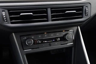 Volkswagen Polo Volkswagen Polo 1.0 TSI 95pk Comfortline Business Navi Clima ACC DAB+ CarPlay NL-Auto NAP! - afbeelding nr 8