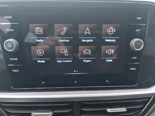 Volkswagen T-Roc Volkswagen T-Roc 1.0 TSI Life airco,navigatie,virtueeldashbord,parkeersensoren,stoelverwarming, - afbeelding nr 19