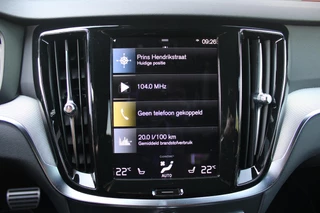 Volvo V60 Volvo V60 2.0 T6 340PK RECHARGE AWD R-DESIGN **NIEUWSTAAT!** | ELEKTRISCH BEDIENBARE VOORSTOELEN MET GEHEUGEN OP BESTUURDERSSTOEL | 18