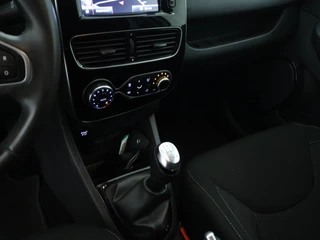 Renault Clio Renault Clio Estate 0.9 TCe Limited NAVI | Carplay | Bluetooth | 1ste eigenaar - afbeelding nr 13