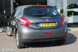 Peugeot 208 Peugeot 208 1.2 VTi Allure/Navi/Pdc/All season/ - afbeelding nr 12