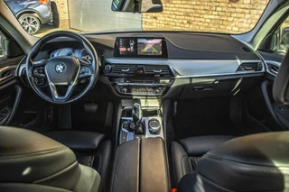 BMW 5 Serie BMW 5-serie 520i Luxury Line, NAP, Leder, Carplay, Head-Up - afbeelding nr 11