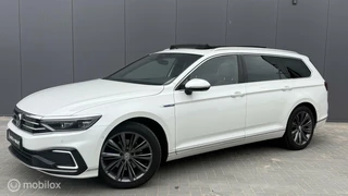 Volkswagen Passat Volkswagen Passat GTE I Pano l Dynaudio | Trekhaak - afbeelding nr 2