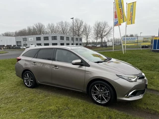 Toyota Auris Toyota Auris 1.8 Hybrid Executive - NAVI/CLIMA/LED/CAM/NAP - afbeelding nr 8