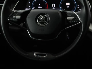 Škoda Octavia Skoda Octavia Combi 1.0 TSI Business Edition | Stoelverwarming |  Trekhaak | Adaptive cruise | Elektrische achterklep | Carplay | Sfeerverlichting - afbeelding nr 8