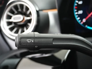 Mercedes-Benz A-Klasse Mercedes-Benz A-Klasse 250e AMG // Panoramadak // Memory // Trekhaak // Keyless // Carplay // Sfeerverlichting // MultiBeam LED // Night Pakket // Augmented Reality - afbeelding nr 19