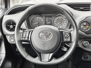 Toyota Yaris Toyota Yaris 1.5 VVT-i Active | Navi | Cruise Control | Achteruitrijcamera - afbeelding nr 9