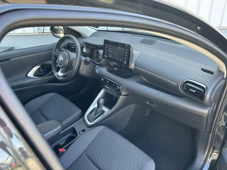 Toyota Yaris Toyota Yaris 1.5 Hybrid Dynamic | Keyless | LED | Stoelverw. - afbeelding nr 18