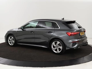 Audi A3 Audi A3 30 TFSI S edition | Carplay | Trekhaak | Sportstoelen | Navigatie | Virtual Cockpit | Half leder | Full LED | Climate control | Cruise control | Getint glas - afbeelding nr 2