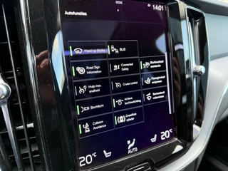 Volvo XC60 Volvo XC60 2.0 B5 Momentum Exclusive |Pano|Carplay|Leer|Memory|AutoPilot|HUD|El.Trekhaak|19