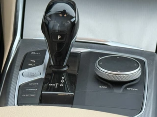 BMW 3 Serie BMW 3-serie 330e 258PK Sport Edition Leder|Sfeer|LED|Dealer Onderhouden - afbeelding nr 24