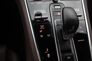 Porsche Panamera Porsche Panamera Sport Turismo 2.9 4 E-Hybrid / Panoramadak / 360Camera / Achterasbesturing / 21'' / Sportdesign + Chrono / Bose / Sportuitlaat / Luxe Leder / DAB / Stuurverwarming / Stoelverwarming 4x / Navigatie / DAB / Cruise Control - afbeelding nr 26