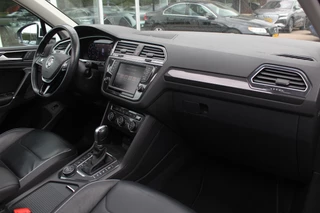 Volkswagen Tiguan Volkswagen Tiguan 2.0 TSI 4Motion Highline / Vol opties! / Panoramadak / Camera / Head-up / Leder / 18'' / Keyless / Dynaudio / Apple CarPlay / Standverwarming / Naavigatie / DAB / Dodehoek / Stoelverwarming / ACC - afbeelding nr 13