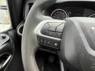 Iveco Daily Iveco Daily 35C18 3.0 L2H2 Airco Cruise Control 3,5 Tons Trekhaak 5-26 APK Lucht geveerde stoel - afbeelding nr 20