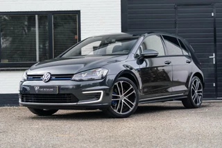 Volkswagen Golf Volkswagen Golf 1.4 TSI GTE  LED / Camera / Carplay - afbeelding nr 1