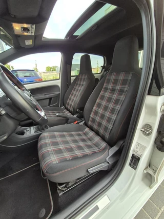 Volkswagen up! Volkswagen Up! 1.0 TSI GTI 116PK/Pano/Cruise/Clima/Sfeer/ - afbeelding nr 26