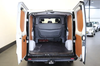 Renault Trafic - Airco - Navi - Cruise - € 14.900,- Excl. - afbeelding nr 16