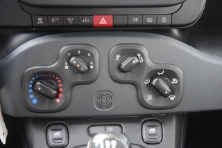 Fiat Panda Fiat Panda 1.0 Hybrid Airco/Bluetooth/DAB - afbeelding nr 12