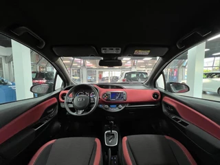 Toyota Yaris Toyota Yaris 1.5 Hybrid Bi-Tone | Keyless | Camera | Cruise| - afbeelding nr 12